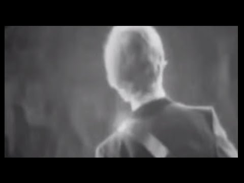 She's a Woman - The Beatles (live)