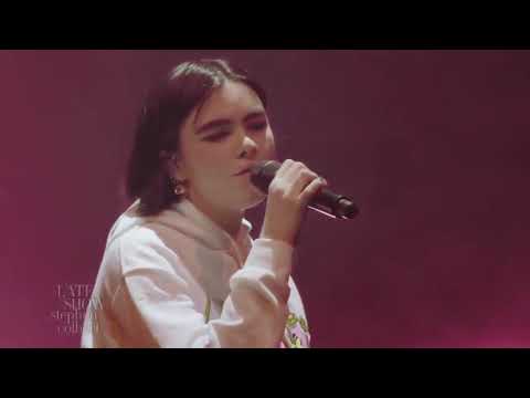 Benee - Happen to me (tradução/PT-BR)