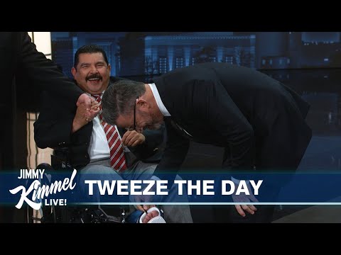 Behind the Scenes - Jimmy Kimmel Examines Guillermo’s Toes