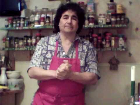 Mike'sOrganic Living,Intro to Organic Living - Food Pt1.AVI