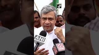 Union Minister Ashwini Vaishnaw urges people to extend support to ‘Tiranga Yatra’