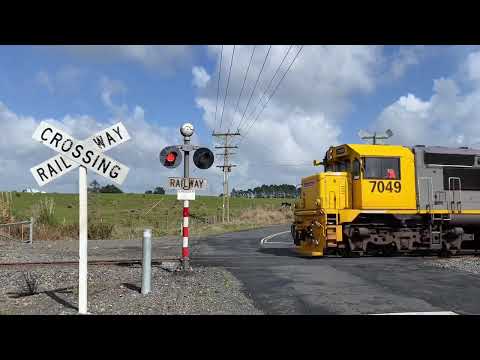 Railway Crossings on the Main Trunk between Papakura and Hamilton NZ