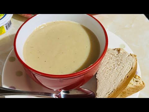HOW TO MAKE JAMAICAN GREEN PLANTAIN PORRIDGE | JAMAICAN STRONG BACK | @Tioniastyles