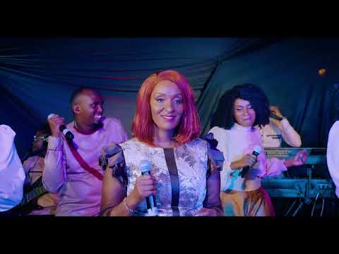Hosanna - Carol Wanjiru ft Sam Wa Irathimo