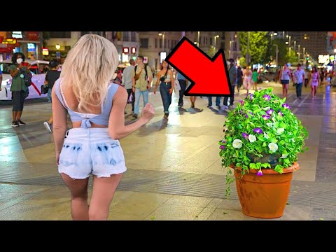 BUSHMAN PRANK: SCARING EVERYONE IN SPAIN !!!