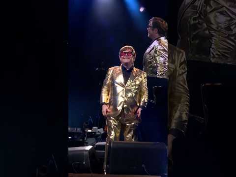 Hearing so many of you singing along to Crocodile Rock one of the coolest moments of my life!