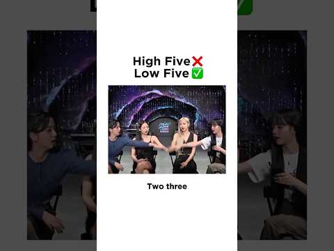 Low five✅😂 #trending #kpop #rosé #blackpink #jennie #jisoo #lisa #jamescorden #blink #funny #fyp