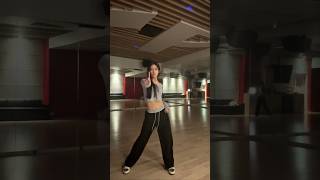 [#NiziU_Danceclip]SOLO - JENNIECover by RIMA #RIMA #NiziU #ニジュー #니쥬 #WithU
