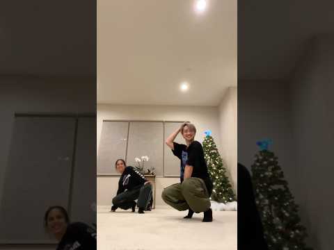 paul blart's ringtone 😫🎄🔥 dc: US! #viraldance #choreography #hiphopdance #dance