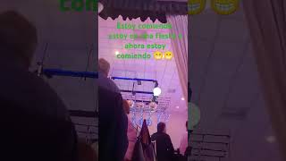 en una fiesta increíble 😀😀