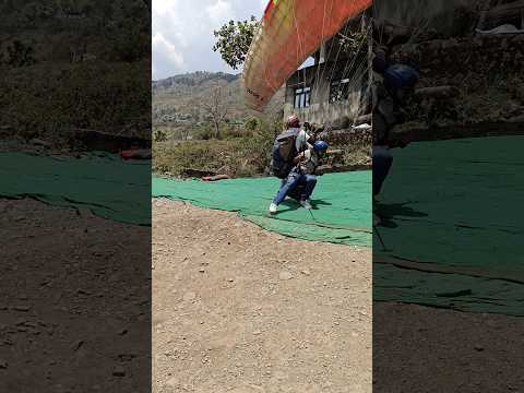 paragliding bhimtal 📌 Nainital Uttarakhand #shortvideo #paragliding #viralvideo #crash #bhimtal #fyp