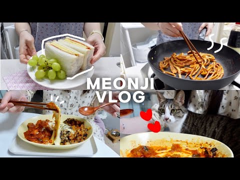 SUB) VLOG cooking Vlog | 🌶 Making spicy fish cake gimbap, making chicken ribs, Cabbage egg sandwich