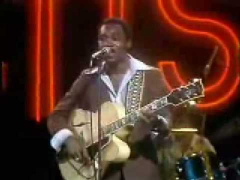 George Benson Masquerade (Live)
