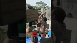 live demolishing of #twintowernoida #publicreaction #firsttimeinindia