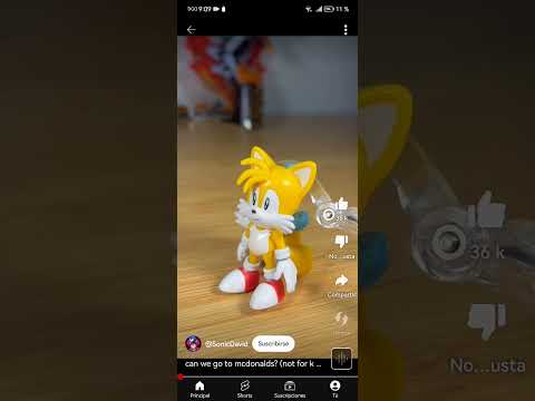 tails say a mom💀