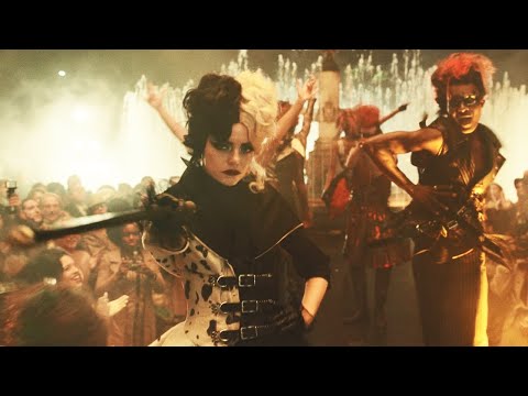 Cruella / Rock Concert Fashion Show Scene ("She Killed My Dogs And Made A Coat") | Movie CLIP 4K