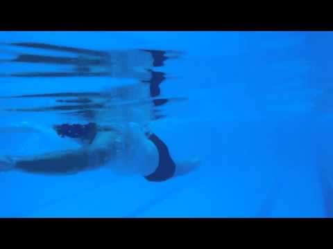 TI swimming below water 2011-02-06