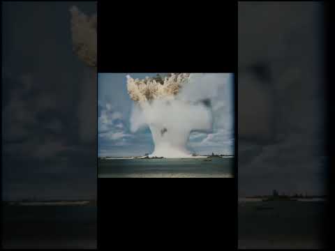 Underwater Blast - The Ultimate Guide to Nuclear Weapons